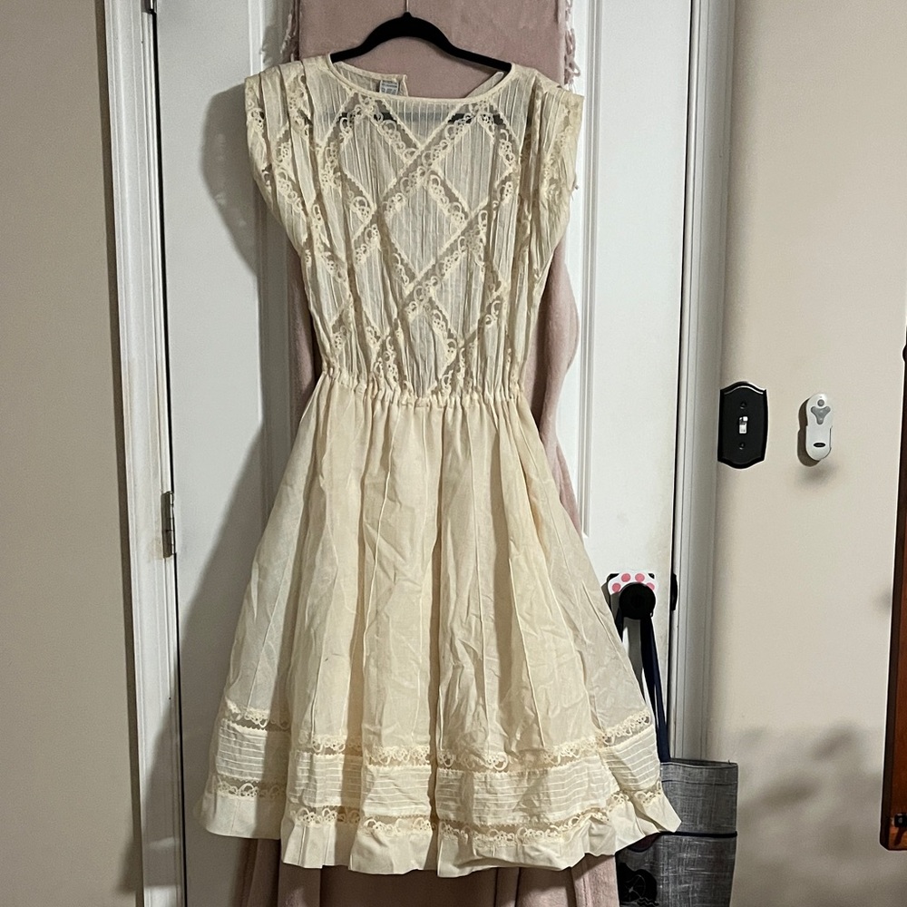 Cream Lace Midi Dress
